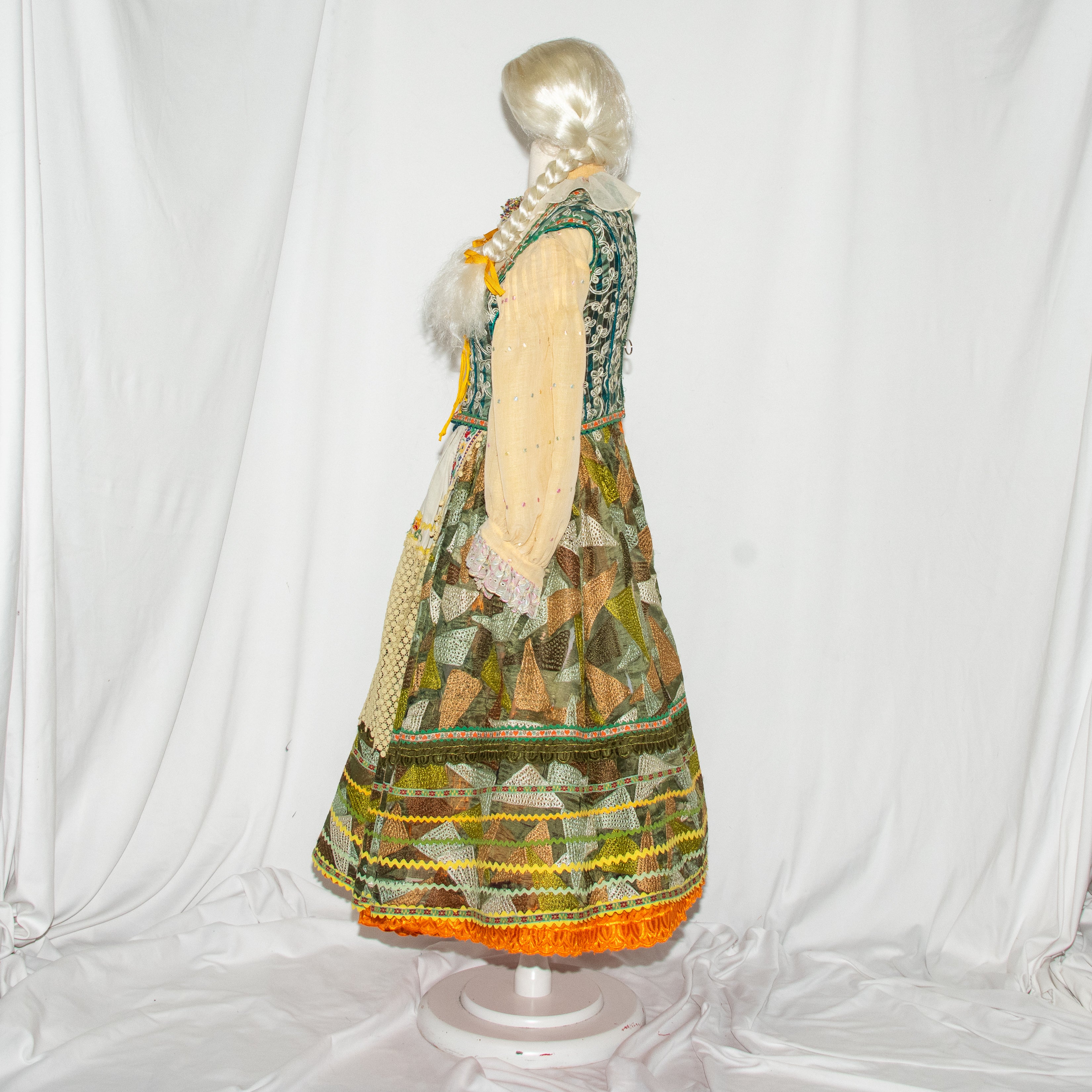 German Dirndl Folk Traditional Dress